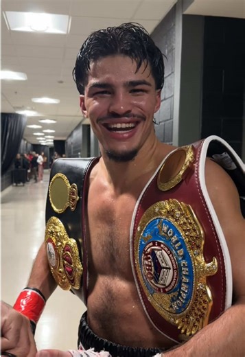 The instant reaction 😅🔥 #toprank #trboxing #boxing #puertorico #xanderzayas