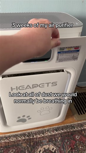 @Heapets came out with this air purifier with a double sided filter system. This one can actually suck up pet hair for homes with shedding pets. #airpurifier #pethair #homeessentials #cleanair #heapets