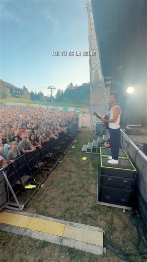 Ce moment où on se retrouve des milliers à chanter d’une seule voix❤️‍🔥 #musique