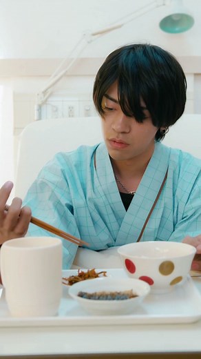 人生最大の試練、あなたならどうしますか？ #実話 #ノンフィクション #右手 #麻痺 #手術 #リハビリ #仲間 #約束 #みんなでつくるドラマプロジェクト #ショートドラマ #ごっこ倶楽部 #短編映画 #短編ドラマ #ドラマティッカー #ショートフィルム #ドラマ #WEBREEN #ショードラアワード2024 == カタテノドラマ 3話 == ［出演］@後藤 光輝 @はるく @谷沢龍馬【ごっこ倶楽部】 @石橋寛仁【ごっこ倶楽部】 @山川浩太郎（こた） @根井 深考 @バスケガールまいか🏀⛹🏻‍♀️ 斎藤佑太 ［監督・脚本］@たくま ［原案］@斎藤佑太🥁🔥【TASOGARE】 『みんなでつくるドラマ』プロジェクトより ［使用楽曲］#HIPPY 『君に捧げる応援歌』