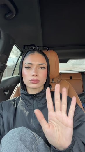 put a finger down | put up a finger down