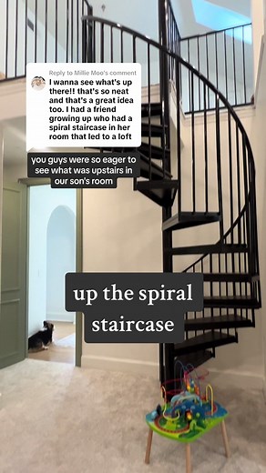 Childhood Dream Spiral Staircase Design for Toddler Room