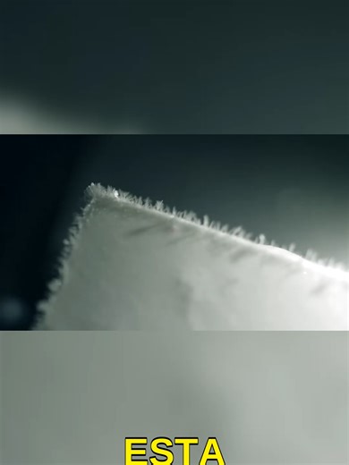 PELTIER: O GELO ELÉTRICO! ❄️🔥 Conheça o hardware que esfria sem usar gás. Dissecamos a pastilha Peltier e mostramos como ela move o calor entre suas faces. #monolitotech #peltier #hardware #refrigeração #tecnologia #fisica #engenharia #maker