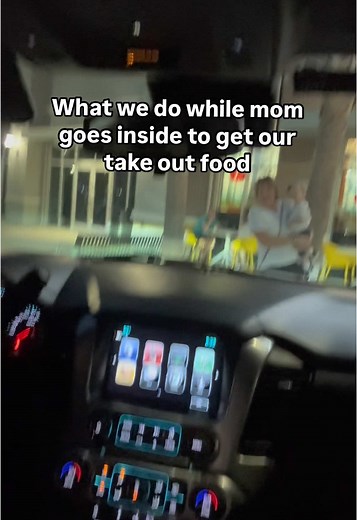Wait until the end of. A lady that parked next to us got out of her car and started dancing with her baby #funny#dancing#90s