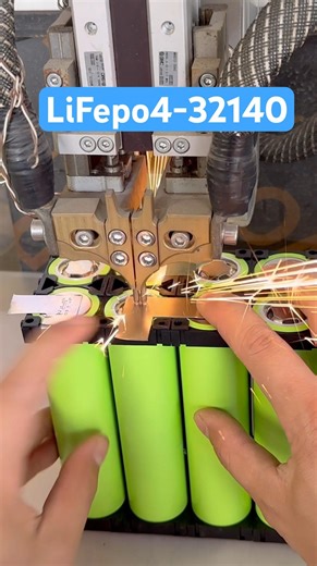 Lithium battery spot welding machine #spotwelding #lifepo4 #short #lithiumbattery
