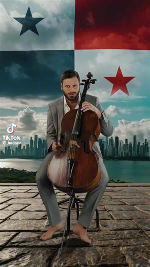 Hauser músico Croata deleitándonos con el Pedro Navaja