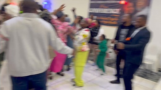 Le Prophète Denis Lessie Officiel rend visite au pasteur voici l'homme à paris | Prophète Denis Lessie Officiel