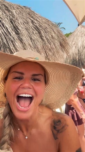 Ashley smith on Instagram: "Trips away with @kerrykatona7 and the family @k8_80 @callumpjsmith @james_waldie @missdaniellebrown are always the funniest and best times! Until next time! #family #spain #familygoals #timelesswatches__no1 #familyadventures #vacay #kerrykatona"