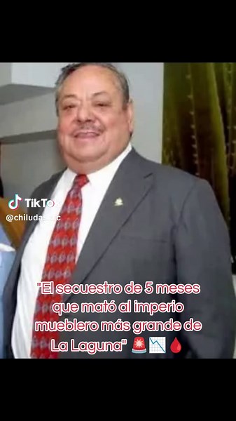 El día que el terror sacudió al imperio mueblero más grande de La Laguna 📉🩸 ​Era octubre de 2001 cuando el horror se apoderó de Torreón. Don Roberto Rodríguez Cruz, dueño de la legendaria Distribuidora Rodríguez y líder empresarial, fue cazado y secuestrado a la fuerza al salir de su propio negocio. ​Lo que vino después fue una pesadilla de cinco largos meses encerrado en una casa de seguridad en la colonia Camilo Torres, mientras una exigencia millonaria amenazaba con destrozarlo todo. Aunque