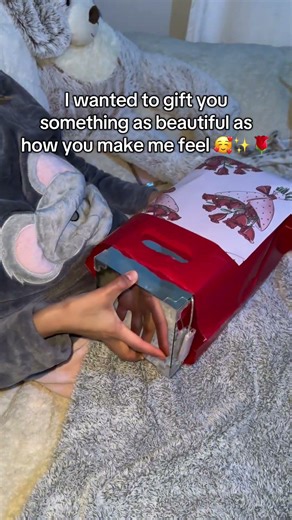 Infinity butterfly cube that lights up and creates a magical mirror effect ✨🦋🥰