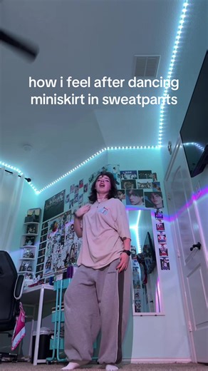 doing the original like yall asked lol #aoa #miniskirt #kpop #dance #choreography