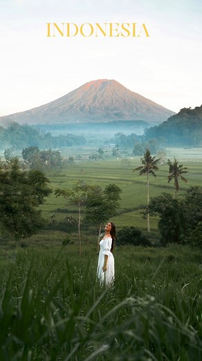 Agnes 曆 on Instagram: "SAVE THIS for your bucket-list  #indonesia#rajaampat#visitrajaampat#bali#lombok#sulawesi#java#vulcano#ocean#coralreef#snorkeling#diving#exploring#backpacking#backpacker#beautifuldestinations#boatlife#riceterrace"