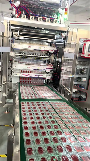 4–10 lane custom sauce packing machine Suitable for mayonnaise, sesame paste, honey, ketchup, jam and more. Supports back seal & four side seal sachets. Stable filling, smooth running and high speed production. Fully customizable for lane quantity, sachet size and filling volume.#packing #packingmachine #food