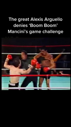 A masterful performance by the great WBC lightweight champion Alexis Arguello gave the inevitable end to his defence against Ray Mancini at Ballys Hotel in Atlantic City, New Jersey #OnThisDay in 1981. 20-year-old Mancini, fighting for the lightweight belt his father never had a chance for, was stopped at 1 minute 46 seconds of the 14th round. 'Boom Boom' Mancini, ahead early although never in command, was thoroughly beaten by the classy champion from Nicaragua, who won his 16th straight title f