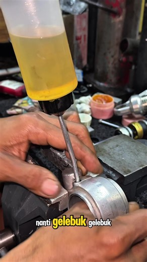 Ohlins XJR Free Load Repair Tutorial