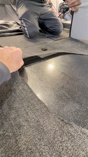 Our Mega-Mat is designed with comfort and durability in mind and works on all boats, new or worn out‼️ #whorigstheboats #megamat #ultamat #bassboat #bassfishing | Hennessey Outdoor Electronics