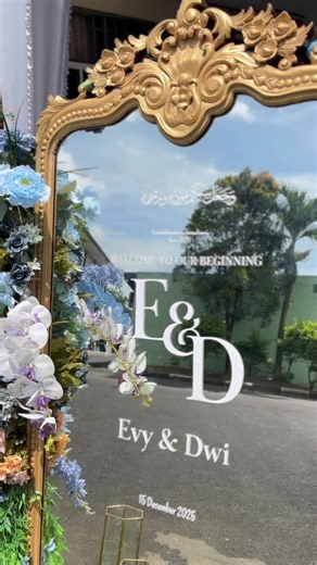 WEDDING PLANNER & ORGANIZER BALI on Instagram: "Wedding Decoration Evy & Dwi by @dilamakeupbali @dilaweddingplannerbali @diladecorationbali #dilawedding #weddingbali #dilaweddingorganizer #weddingorganizerbali #weddinginspiration #wobali #baliwedding #dilaweddingplannerbali #muabali #weddingphotography"