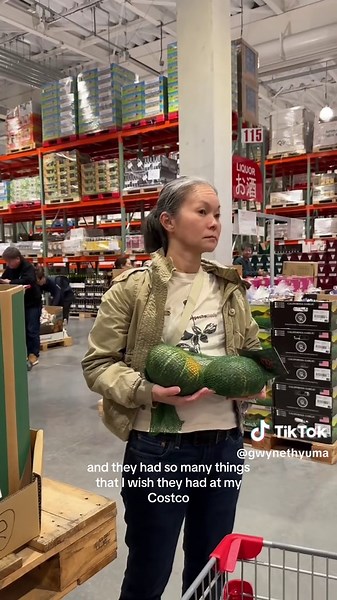 Exploring Japanese Costco: Food Finds and Shopping Experience