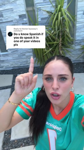 Speaking Different Languages: Spanish Language Learning with Camilla Araújo Podcast