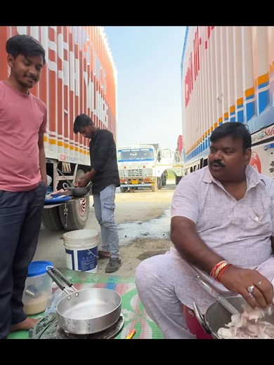Sare Driver Milkar Karenge Chicken Party 🥳 || Kon Sa Truck Acha Hai ? #reelschallenge#rrajeshvlogs#short | R Rajesh Vlogs official channel