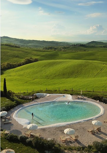 Slow Living in Tuscany: A Tuscan Escape with Friends