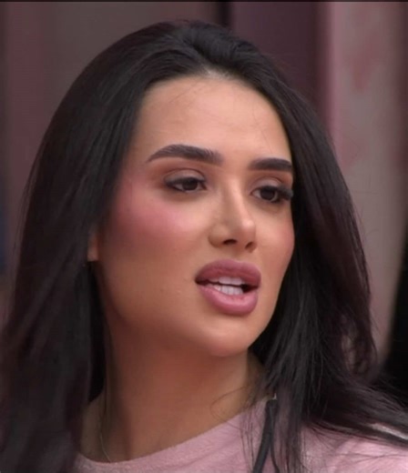 Em conversa com os brothers, Jordana comentou que, no último ano, seu foco tem sido 100% nela. Ela também falou sobre investir na carreira aqui fora. ⚡️💖 #bbb #bbb26 #teamjordana