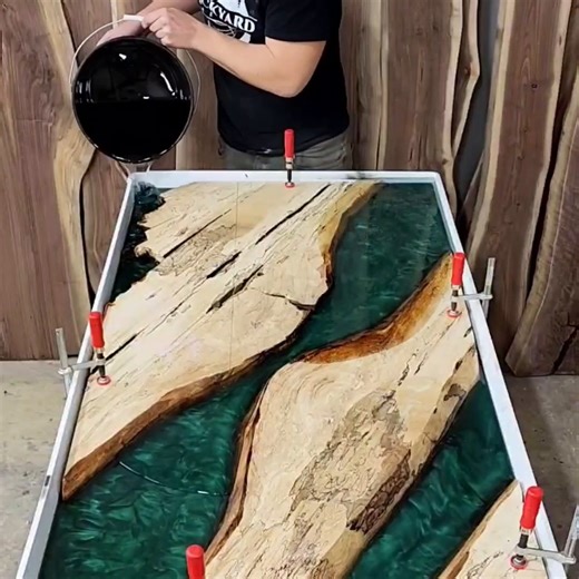 Backyard Resin just unlocked the limits of resin → https://yt.be/pH6w7 | YouTube