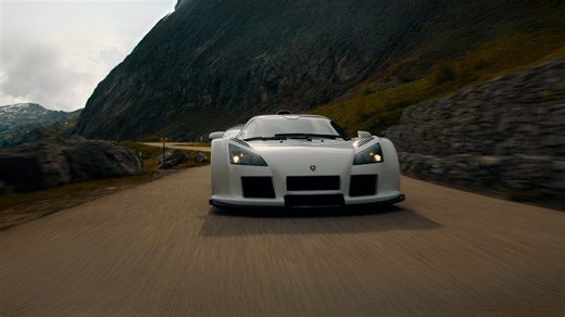 Cinematic fondue run featuring the Gumpert Apollo 4K
