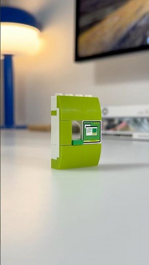 Let’ build this cool bottle bank from the LEGO CITY “Grocery Store” set (60347)🥕 #lego #legobuild