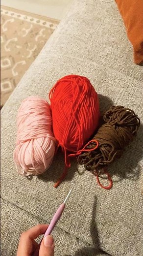 Transition between yarns and the result