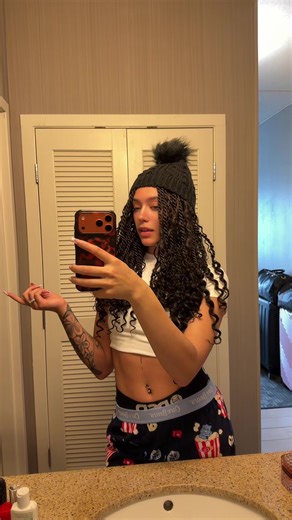 The GLITCH 😭😩 | glitch filter effect