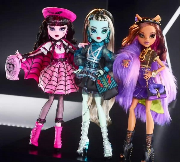 Monster High Dolls Transformation Magic