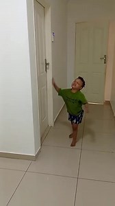 Ke mo babalaseng,mme rre ke yoo o ntsentse dingalo, o rile o batla cocomelon ke mo e tsenyeditse!! Gape ka cuddler Mr mene ..🤣🤣🤣 | Sospan Panillo