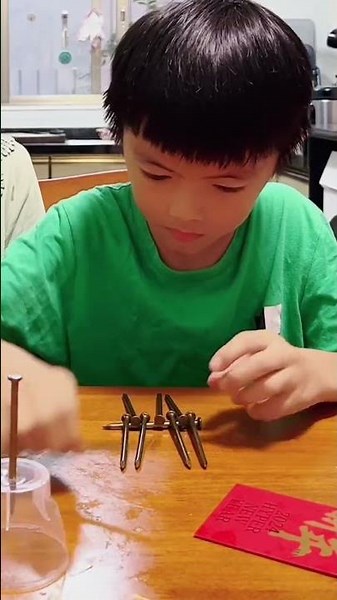 Are little ones so smart now? #Watching Child Grow with Fun on Kuaishou #Scientific Experiment #
