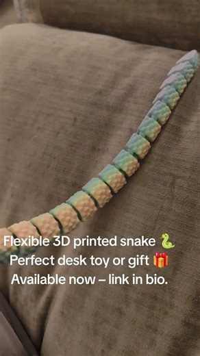 3D Printed Articulated Snake – Flexible Fidget Toy – Unique Desk CompanionBring a bit of character.