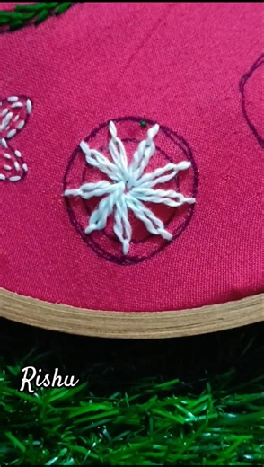simple but unique threads embroidery flower design tutorial 🪡😍 #handbroidery #threadart #embroidery