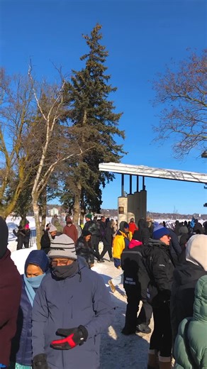 Barrie Winterfest 2026 is back this weekend! Saturday, February 7, 2026 | 10:00am–5:00pm Sunday, February 8, 2026 | 10:00am–4:00pm Location: Centennial Park & other locations throughout Barrie FREE to attend and no ticket needed! The City of Barrie proudly presents Barrie Winterfest each year, a community tradition and one of the top winter festivals in Ontario. The 2026 event features favourite winter activities all day, including spectacular ice sculptures, lumberjack shows, family entertainme