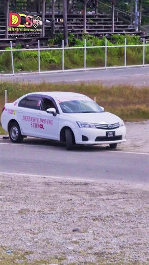 #safety #viral #fyp #drivingschool #defensivedriving