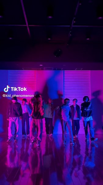 Kid Phenomenon C'mon MV