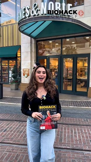 Biohack Yourself Media on Instagram: "📖 Wellness Journal: Meet Taylor Moore @bytaylormoore @taylor.brianne.moore @Bneventsgrove Hi biohackers! I’m Taylor Moore, one of Biohack Yourself Media’s Los Angeles-based journalists. I was drawn to Biohack Yourself Media because of my own journey into biohacking and wellness, which began seven years ago. Since then, I have immersed myself into the world of fitness, focusing on longevity and improving my self-performance in life. That’s a message that is 