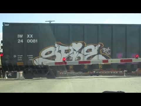 (10-8-2025) Train meet in Marion Ohio:CSX and NS NB and SB freight trains.