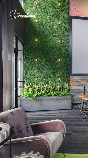 Transforma tu espacio con muros verdes para interiores
