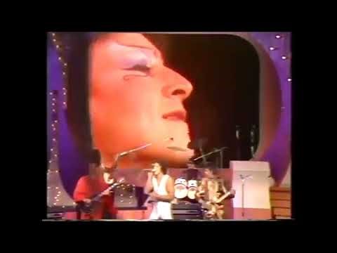 Skyhooks : Living In The 70s (rare performance)