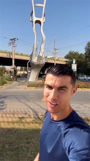 ‎بچا رهنان/ بلاگر/ معرفی کسب و کار‎ on Instagram‎: "رونالدو در بازار مبل رهنان😂✌️#اصفهان #بچا_اصفان"‎