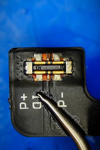 How to solder a battery FPC connector ✅🛠️📲 #repair | Tips For Repair