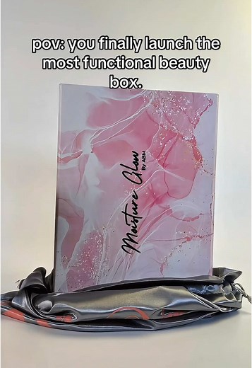 THE WAIT IS OVER!!! ✨ Introducing the MOISTURE GLOW collection, your lips ultimate glow- up kit is HERE 🎉 Here’s what makes this collection a must-have: • 3Advanced Lip Oils Formulated with premium, nourishing oils for hydration, shine, and long-lasting moisture. Each shade is uniquely crafted to enhance your look: *Lavender Dream;A soothing tint with a subtle glow for a calming, polished vibe. *Glow Tint: A magical color-changing lip oil that transform your lip tone for a personalized tint🤭 *