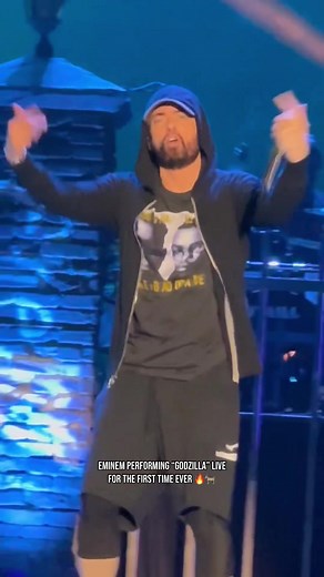 Eminem Performs Live Debut of 'Godzilla' with Juice WRLD Tribute