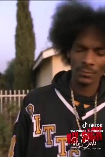 Snoop Dogg - Gin & Juice (1994) Classic Hip Hop A Real Staple In Music History #snoopdogg #ginandjuice #classichiphop #90shiphop #oldschoolmusic #musichistory #wayback #hiphop #hiphopmusic #90shiphopfashion #hiphopculture #throwback #90sthrowback #longbeach #cali #california #562 #westcoast #westcoastrap #westcoasthiphop #xmas #1994 #viral