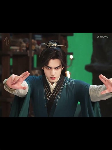 #TheEternalFragrance #SongWeilong is ready to risk everything for those he vows to protect.