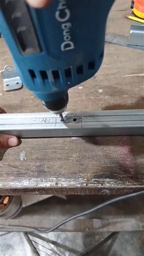 42 reactions | how to move and install hanging rail hangers #howtomove #installhangingrail #hangersrai #move #hanging #rail #hangers #eventhosting #midwest #vod #reel #videoviral #fbpro #diy #fyp | Sofyan | Facebook